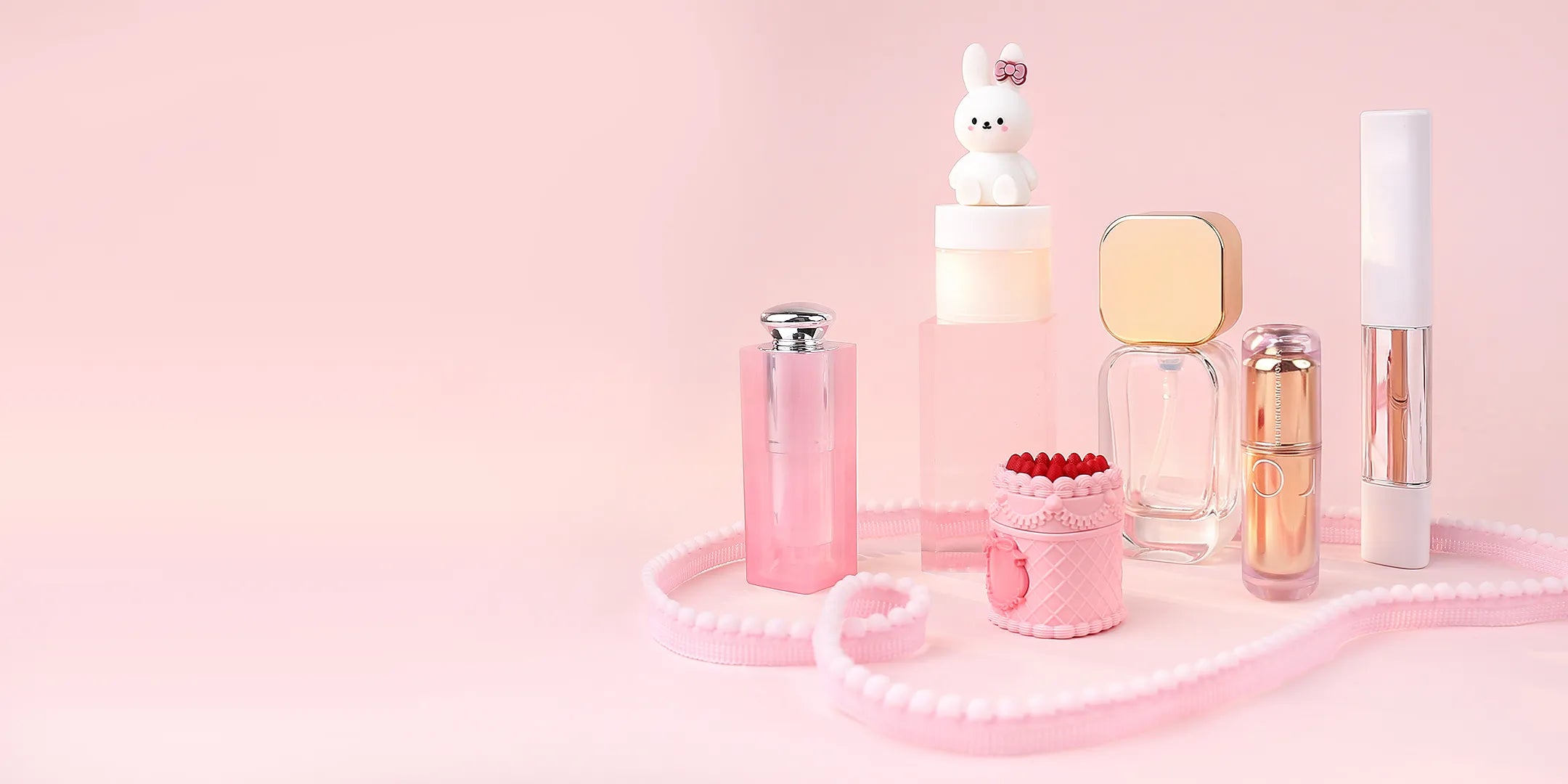 Which Cosmetic Container Format Fits Your Formula? A Practical Guide to Tubes, Sticks, Compacts, Jars, and Bottles