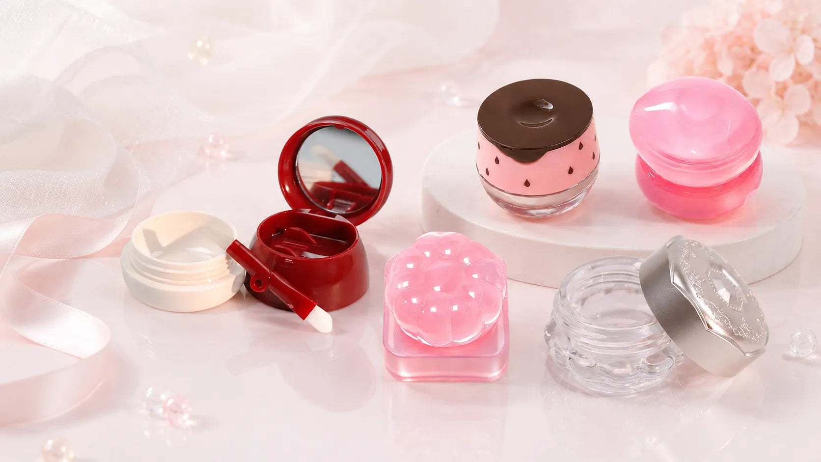 Beyond the Tube: How to Choose Lip Balm Jars for Modern Lip Care Products