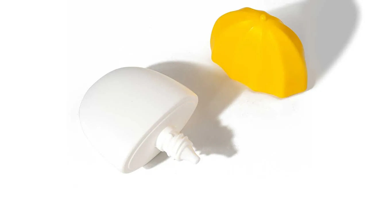 cosmetic bottles and empty cosmetic containers available through our cosmetic packaging wholesale programs.