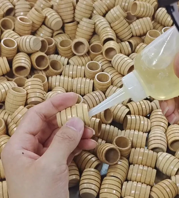 Cosmetic packaging supplier custom assembly process for cosmetic container components