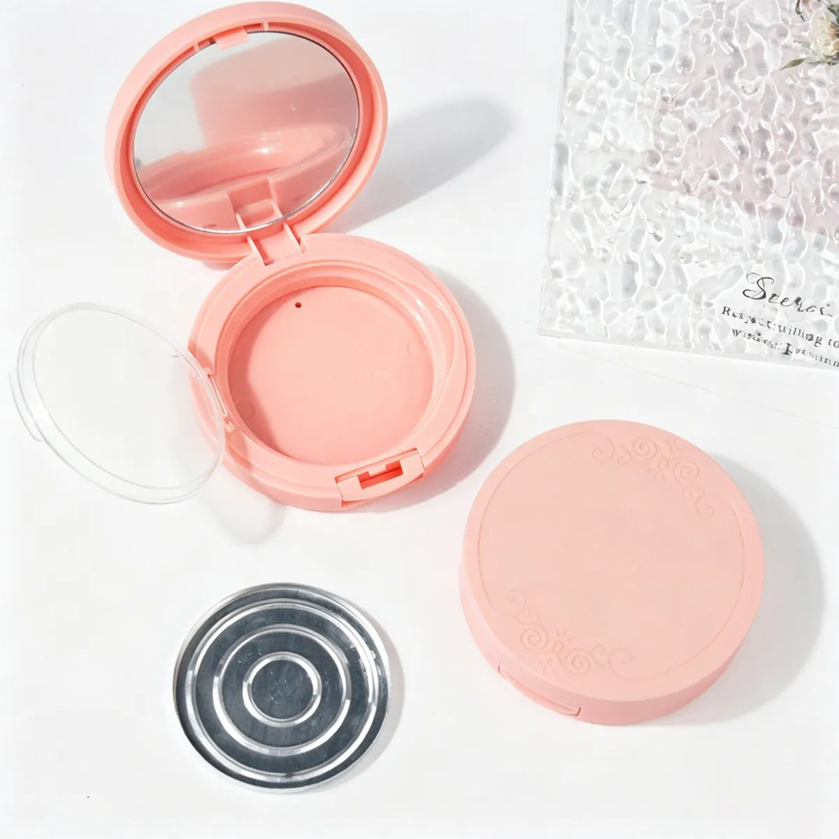 Empty cushion compact in 3D printed pink design by Kaiya