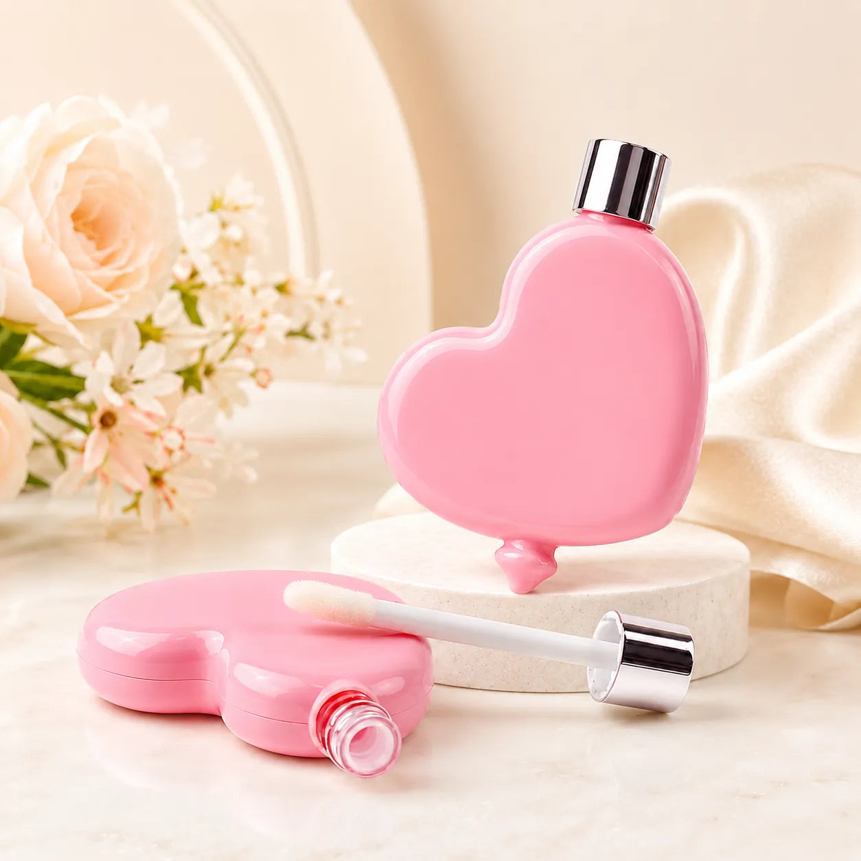 Innovative cosmetic packaging by KAIYA, featuring a heart-shaped lip gloss container with a creative and stylish makeup packaging design.