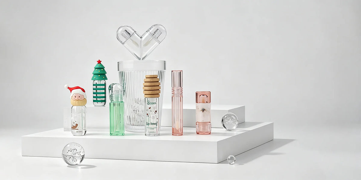 Kaiya clear lip gloss tube set with transparent bottles and custom cap options for lip gloss packaging.