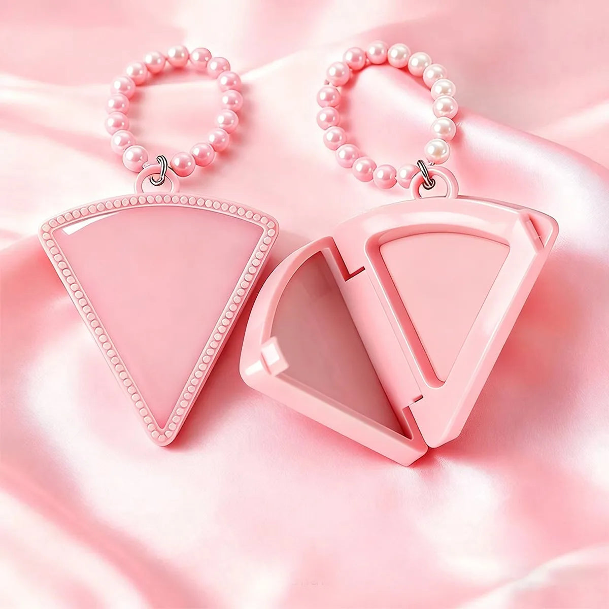 kaiya-cute-makeup-packaging-cute-keychain-packaging-pink-pendant-container.