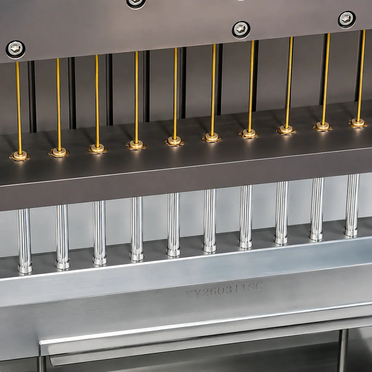 KAIYA lip liner manufacturer using multi-head production equipment for precise lip liner manufacturing in the cosmetics factory