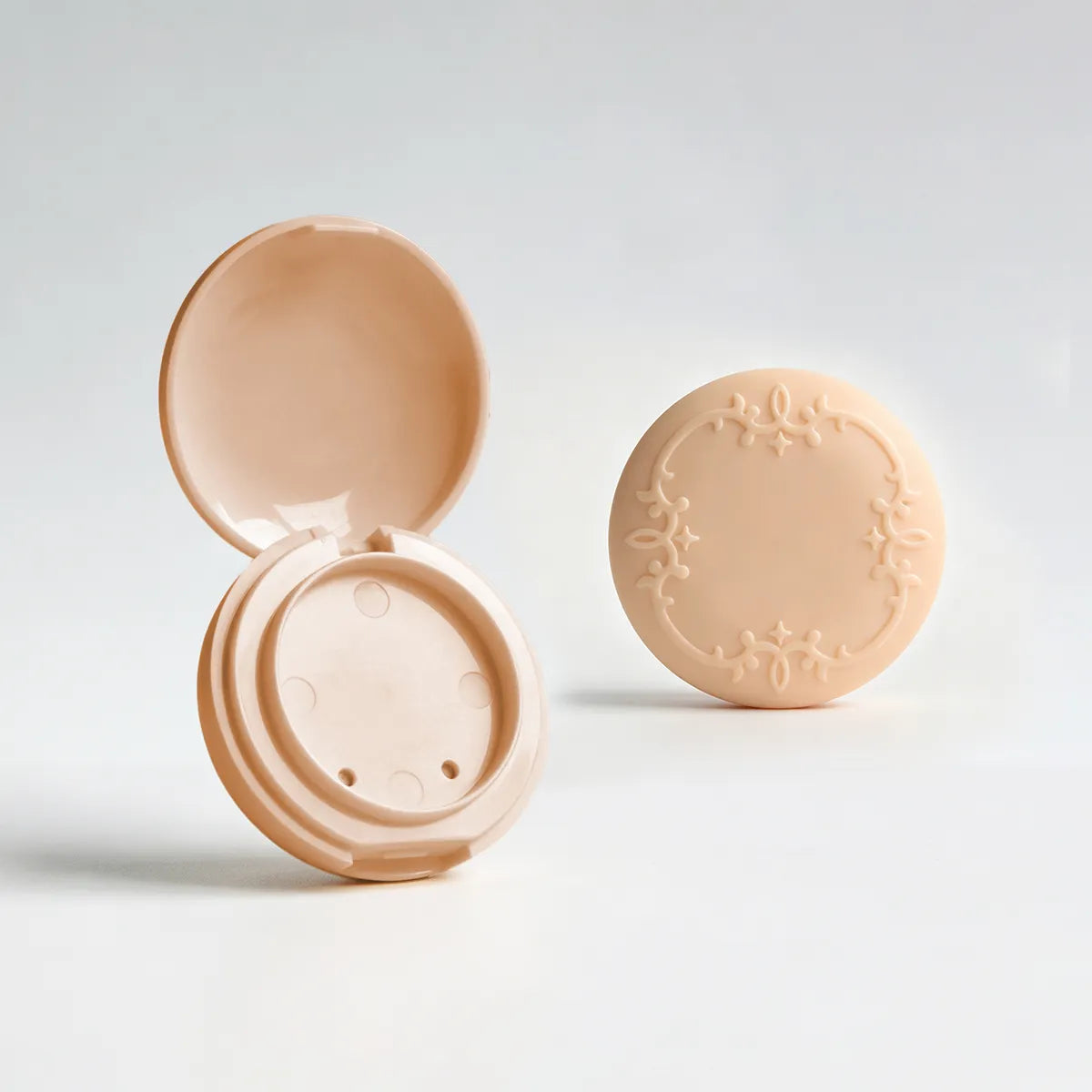Kaiya mini powder compact empty in a round empty compact case design