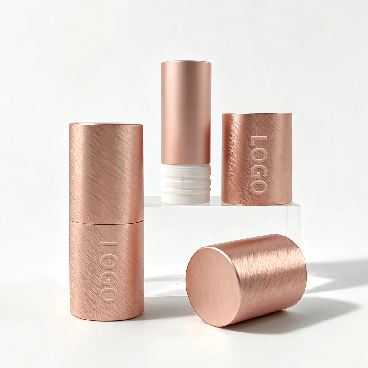 KAIYA magnetic aluminum stick demonstrating structural development for refillable makeup containers
